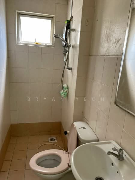 Service Residence for Sale at Casa Subang - Bryan Yeoh - Bathroom - PropertyGuru.com.my