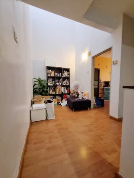 Semi-Detached House for Sale in Taman Mutiara Indah (Puchong) - Evan Goh - Corridor - PropertyGuru.com.my
