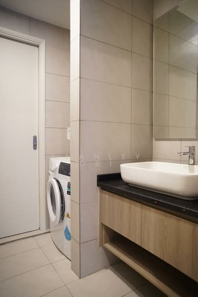 Service Residence for Rent at The Atrium - Stanley Obi - Washing Machine - PropertyGuru.com.my