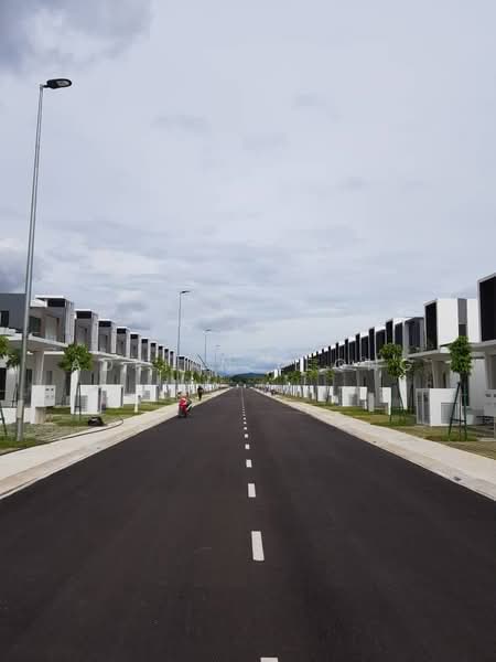 Rumah Teres 2 Tingkat untuk Dijual di Cyberjaya (Selangor) - Adrian Leong - Exterior - PropertyGuru.com.my