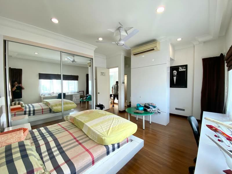 Bungalow for Sale in Kajang (Selangor) - Ali Idris - Bedroom - PropertyGuru.com.my