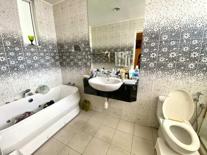 Bungalow for Sale in Kajang (Selangor) - Ali Idris - Bathroom - PropertyGuru.com.my