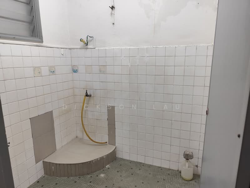 1-storey Terraced House for Sale in Taman Ehsan (Kepong) - Dickson Lau - Bathroom - PropertyGuru.com.my