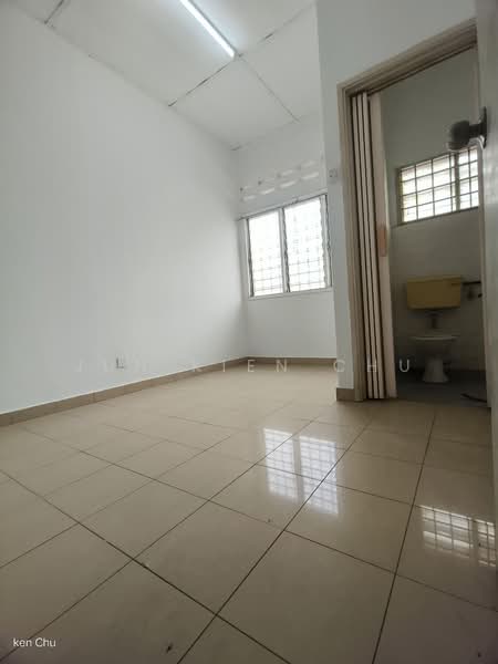 Rumah Teres 2 Tingkat untuk Dijual di Taman Suria Jaya (Cheras) - Jun Kien Chu - Bathroom - PropertyGuru.com.my