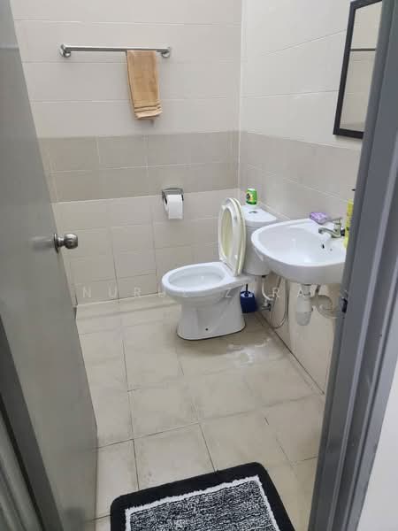 Apartment for Rent at Bayu 1 Residence - Nurul Zyra - Bathroom - PropertyGuru.com.my