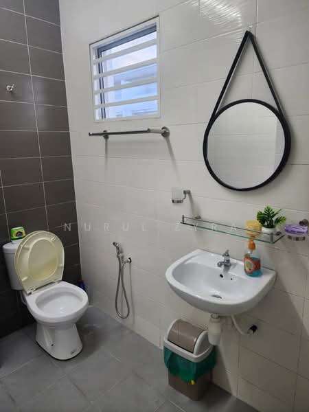Apartment for Rent at Bayu 1 Residence - Nurul Zyra - Bathroom - PropertyGuru.com.my