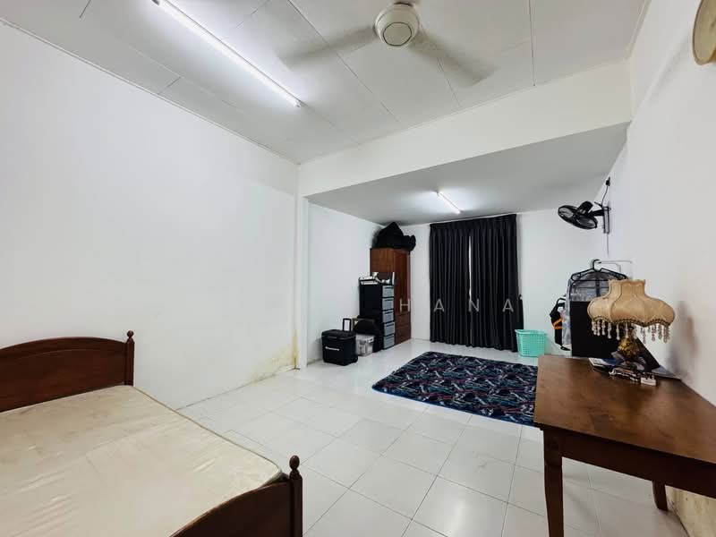 Rumah Banglo untuk Dijual di Jenjarom (Selangor) - Mohamad Hanafi - Bedroom - PropertyGuru.com.my