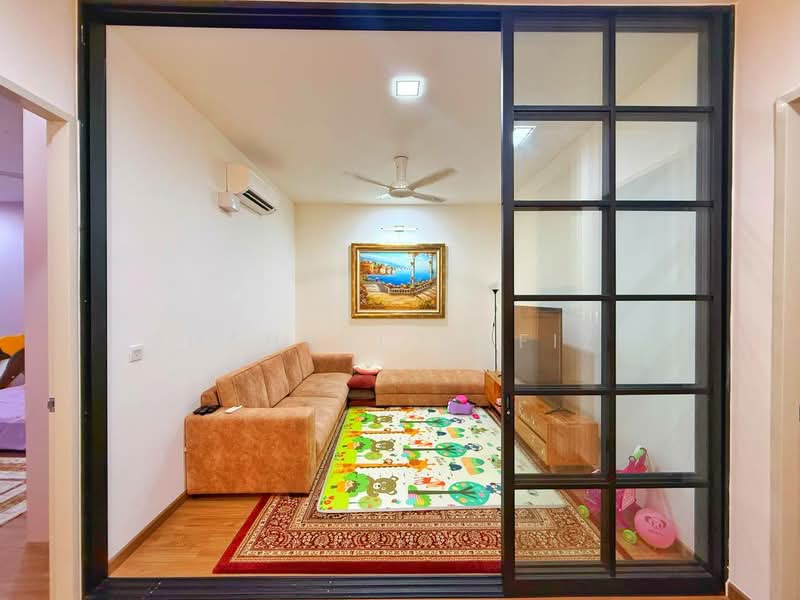 2-storey Terraced House for Sale in Cyber 10 (Cyberjaya) - Shahrul Hafizi - Living Room - PropertyGuru.com.my