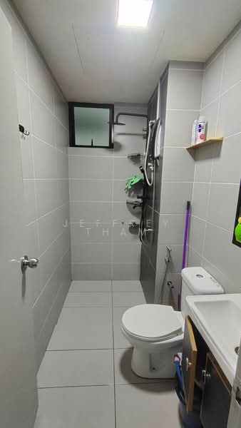 Condominium for Sale at Mizumi Residences - Jeffrey Tham - Bathroom - PropertyGuru.com.my