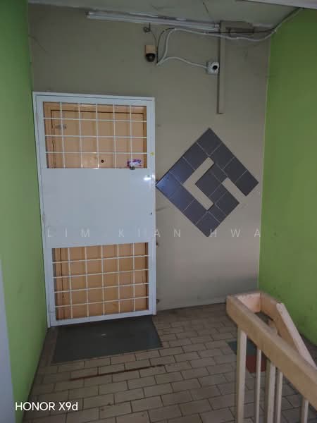 Office for Sale in Desa Petaling (Kuala Lumpur) - Lim Kian Hwa - Entrance - PropertyGuru.com.my