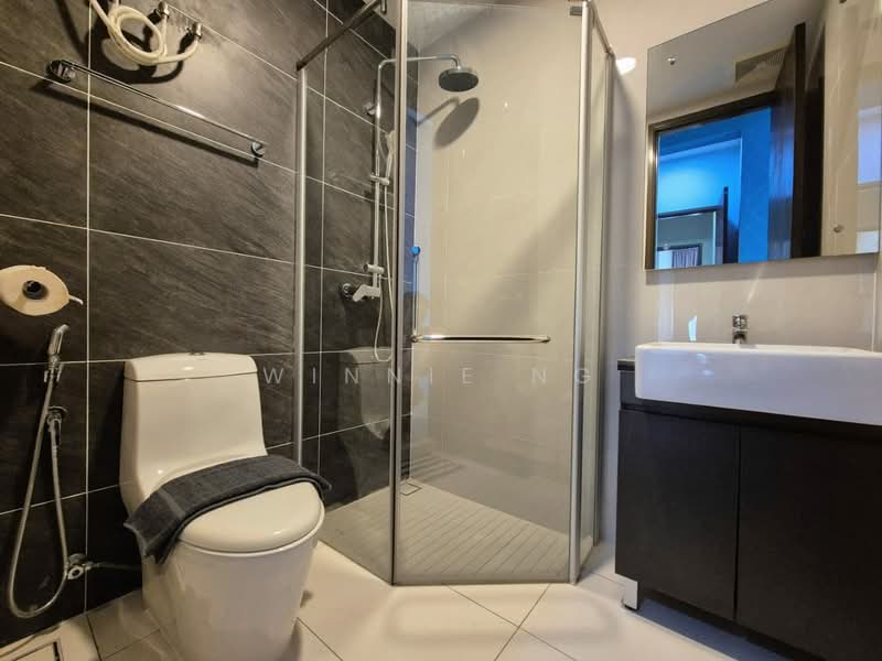 Condominium for Rent at Bay Point @ Country Garden Danga Bay - Winnie Ng - Bathroom - PropertyGuru.com.my