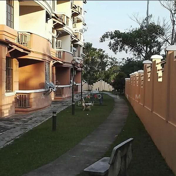 Pangsapuri untuk Dijual di Emerald Court - Raymond Lim PW - Exterior - PropertyGuru.com.my