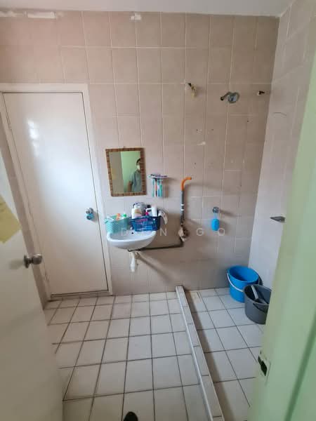 Rumah Teres 2 Tingkat untuk Disewa di Taman Sri Bintang (Kepong) - Ayden Go - Bathroom - PropertyGuru.com.my