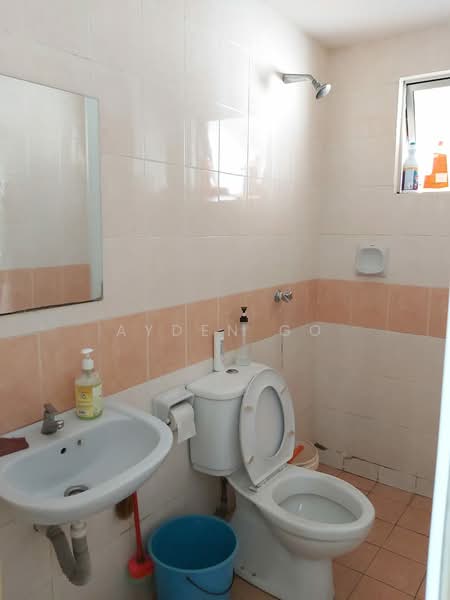 Rumah Teres 2 Tingkat untuk Disewa di Taman Sri Bintang (Kepong) - Ayden Go - Bathroom - PropertyGuru.com.my