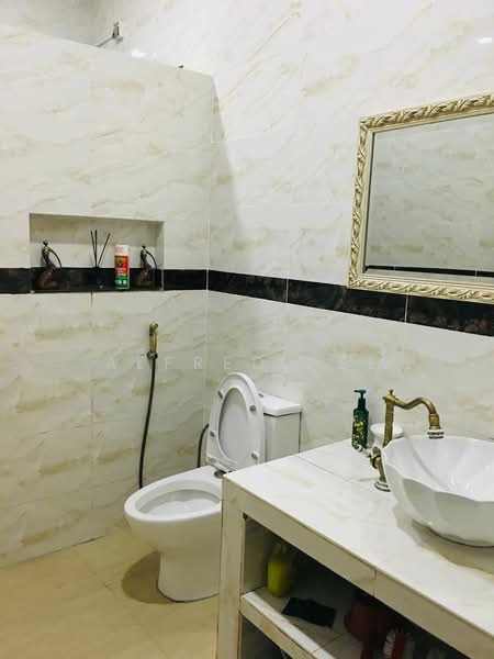Rumah Banglo untuk Dijual di Johor Bahru (Johor) - Alfred Pee - Bathroom - PropertyGuru.com.my