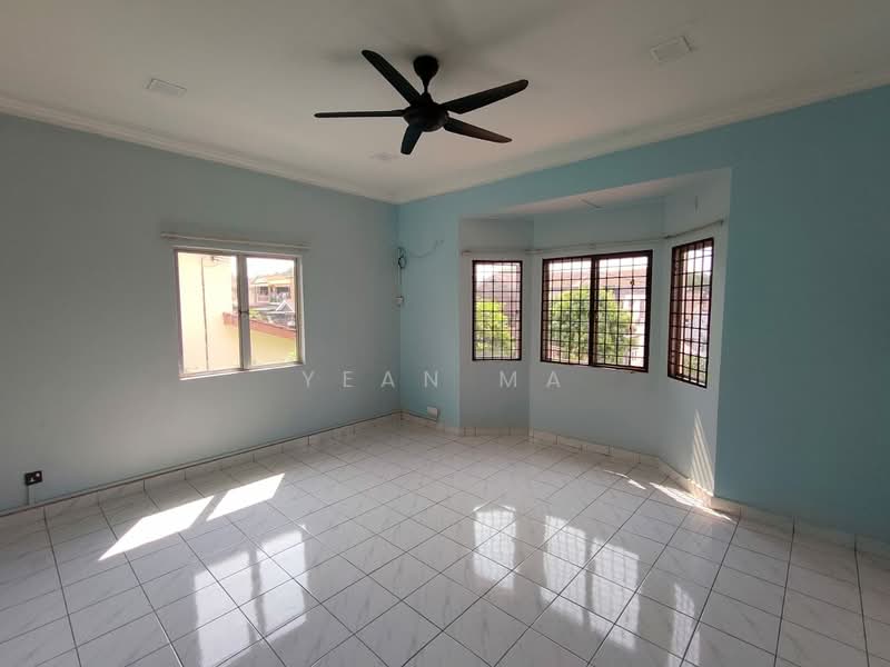 2-storey Terraced House for Rent in Rawang Perdana 2 (Rawang) - Yean Ma - Living Room - PropertyGuru.com.my