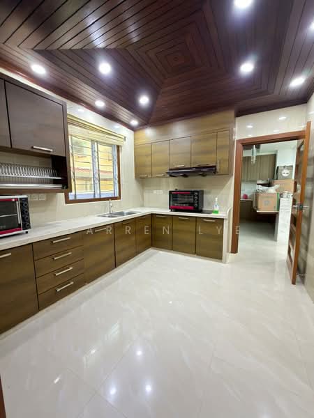 Rumah Banglo untuk Dijual di Kawasan Perumahan Sungai Emas (Batu Ferringhi) - Darren Lye - Kitchen - PropertyGuru.com.my
