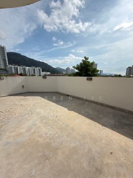 Rumah Banglo untuk Dijual di Kawasan Perumahan Sungai Emas (Batu Ferringhi) - Darren Lye - Roof - PropertyGuru.com.my