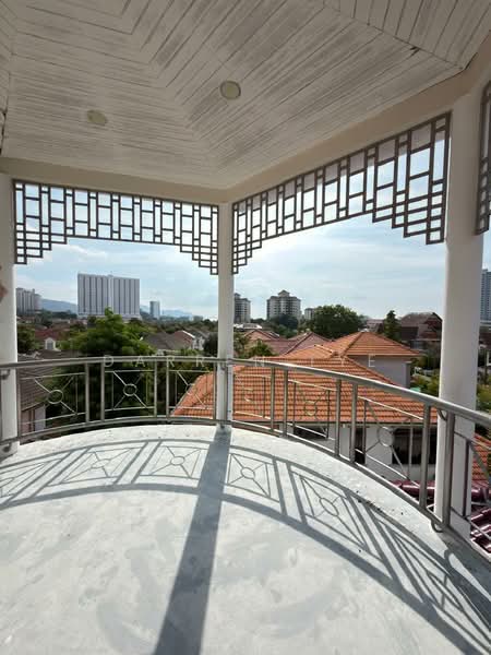 Rumah Banglo untuk Dijual di Kawasan Perumahan Sungai Emas (Batu Ferringhi) - Darren Lye - Balcony - PropertyGuru.com.my