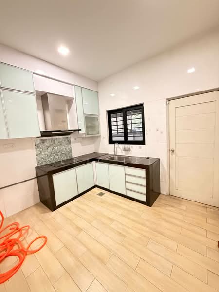 Semi-Detached House for Sale in Taman Sri Pulai Perdana 2 (Skudai) - Eric Lee - Kitchen - PropertyGuru.com.my