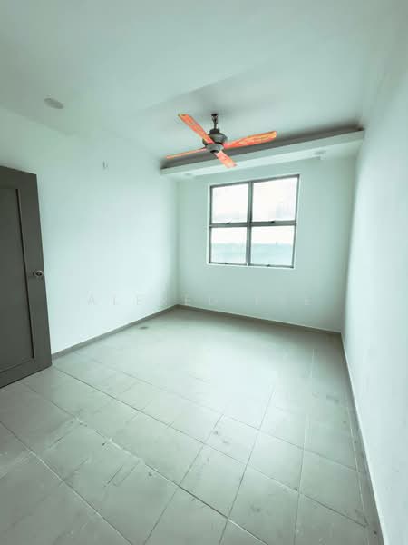 Apartment for Sale at Lake View Suites - Alfred Pee - Interior - PropertyGuru.com.my