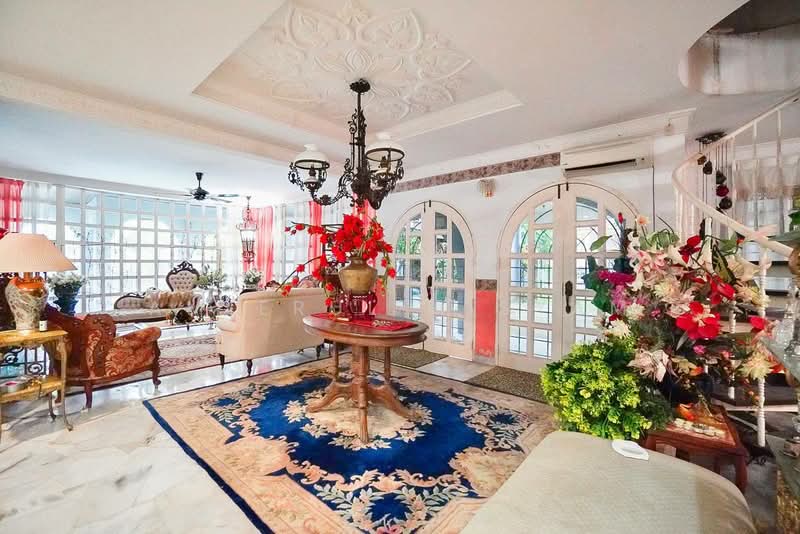 Link Bungalow for Sale in Taman Melawati (Ulu Kelang) - Amierul Hisyam - Living Room - PropertyGuru.com.my