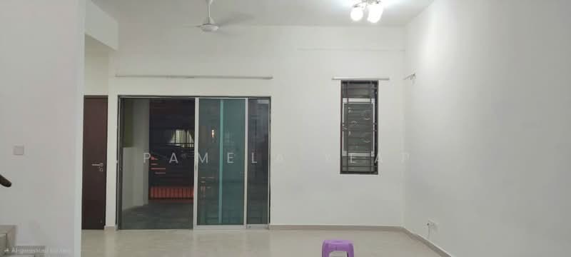 Rumah Berkembar untuk Disewa di Relau (Sungai Ara) - Pamela Yeap - Living Room - PropertyGuru.com.my