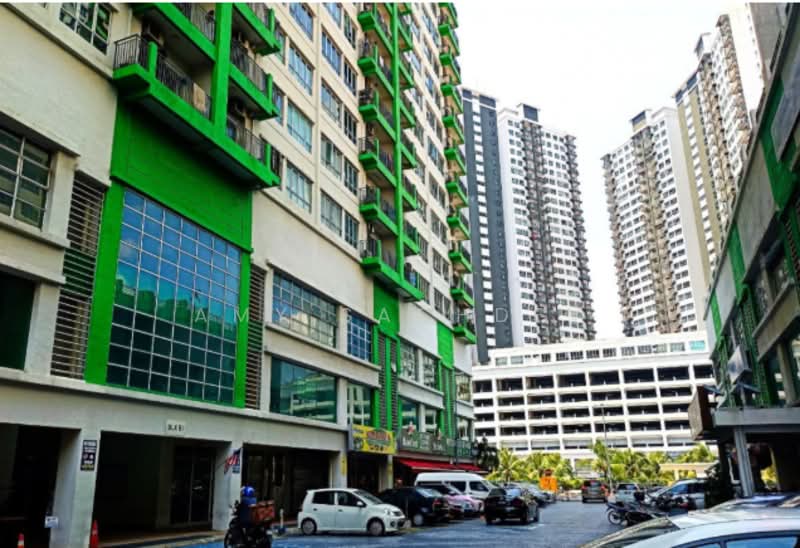 Service Residence for Sale at OUG Parklane - Amy Sachdev - Exterior - PropertyGuru.com.my