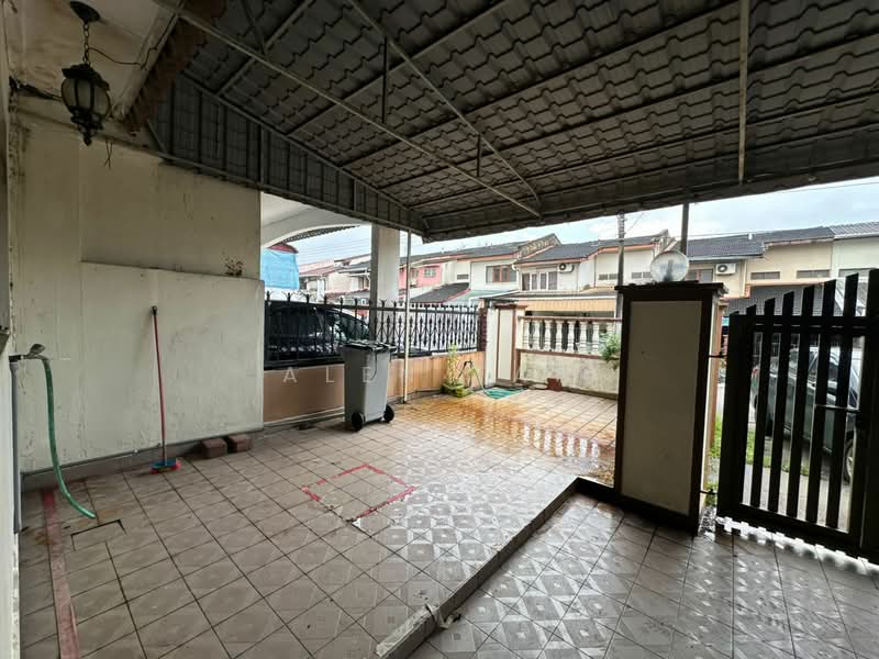 Rumah Teres 2 Tingkat untuk Disewa di Taman Pelangi (Johor Bahru) - Alen Tan - Exterior - PropertyGuru.com.my
