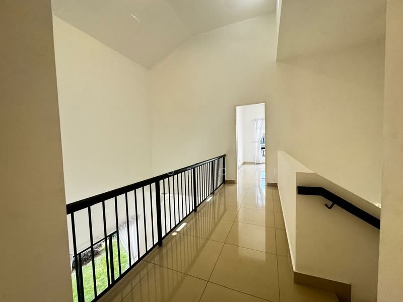 Rumah Teres 2 Tingkat untuk Dijual di Taman Ekoflora (Johor Bahru) - Chloe Chin - Corridor - PropertyGuru.com.my