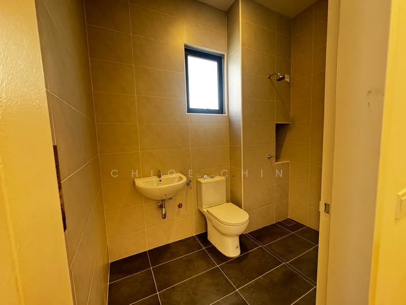 Rumah Teres 2 Tingkat untuk Dijual di Taman Ekoflora (Johor Bahru) - Chloe Chin - Bathroom - PropertyGuru.com.my