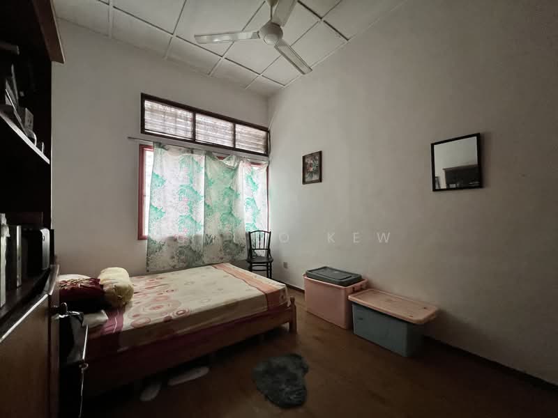 2-storey Terraced House for Sale in Damansara Heights (Damansara Heights) - Yumiko Kew - Bedroom - PropertyGuru.com.my