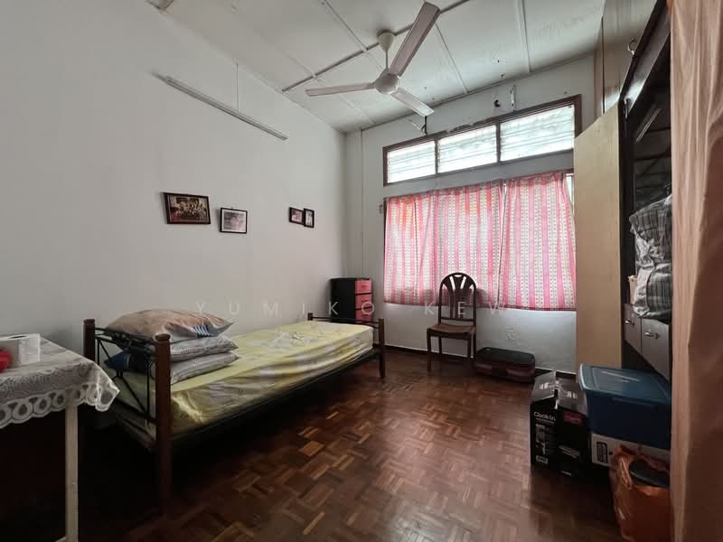 2-storey Terraced House for Sale in Damansara Heights (Damansara Heights) - Yumiko Kew - Bedroom - PropertyGuru.com.my
