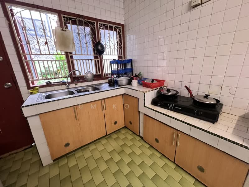 2-storey Terraced House for Sale in Damansara Heights (Damansara Heights) - Yumiko Kew - Kitchen - PropertyGuru.com.my