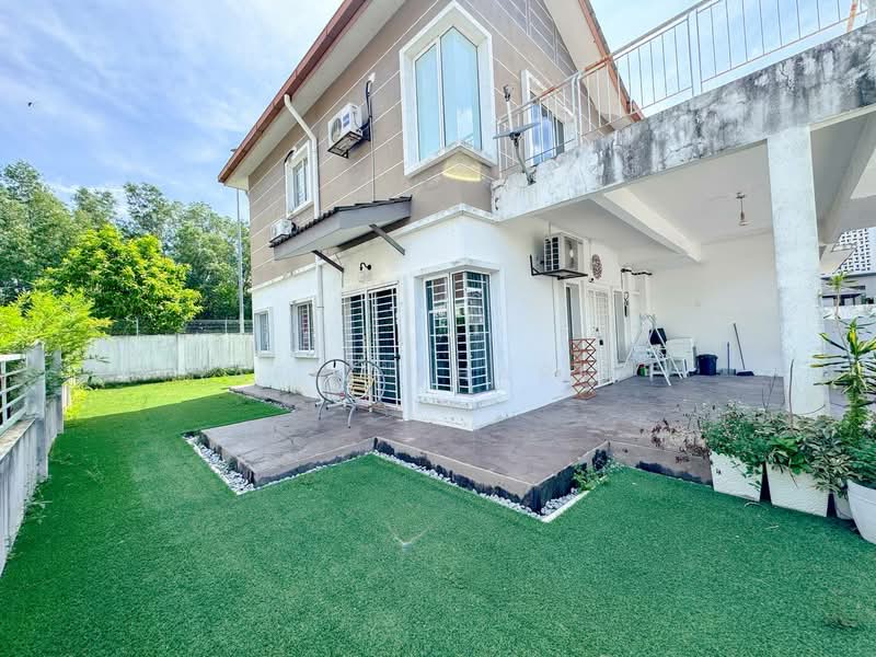 Semi-Detached House for Sale in Sepang (Selangor) - Hafiz Shariff - Exterior - PropertyGuru.com.my