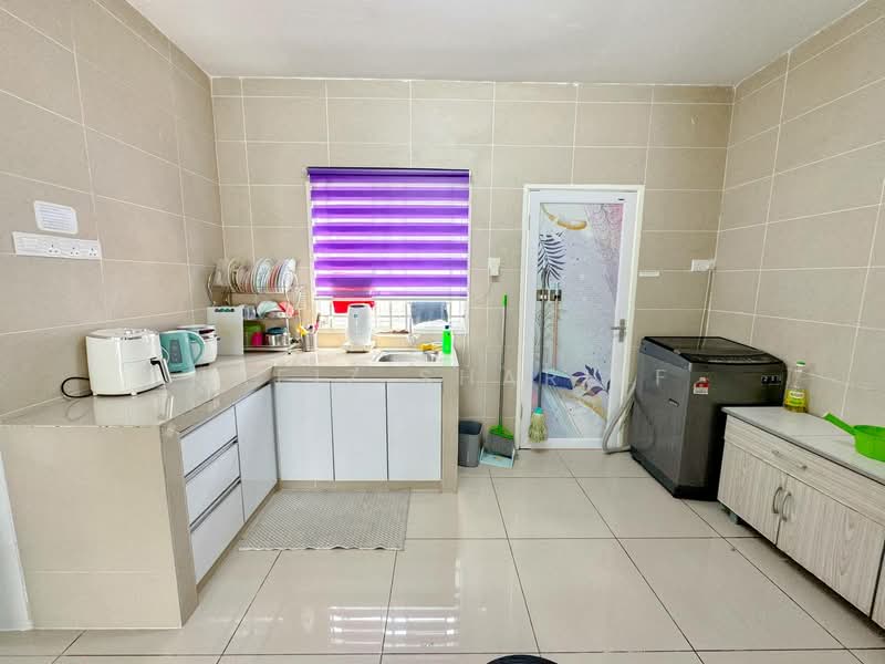 Semi-Detached House for Sale in Sepang (Selangor) - Hafiz Shariff - Kitchen - PropertyGuru.com.my