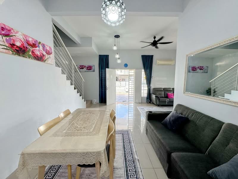 Semi-Detached House for Sale in Sepang (Selangor) - Hafiz Shariff - Living Room - PropertyGuru.com.my