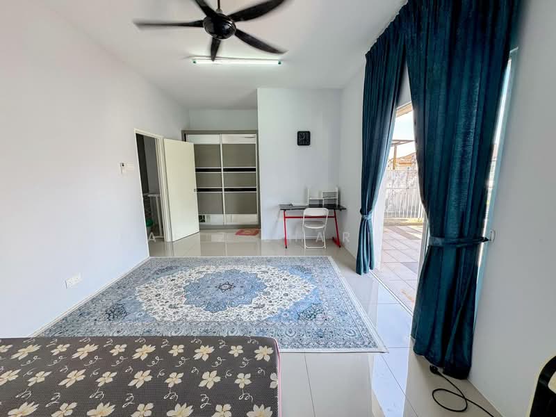Semi-Detached House for Sale in Sepang (Selangor) - Hafiz Shariff - Living Room - PropertyGuru.com.my