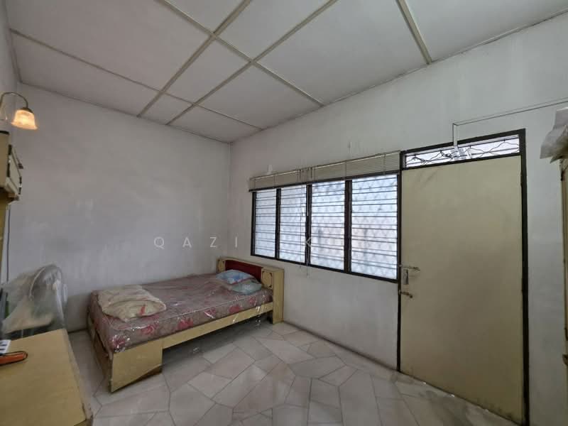 2-storey Terraced House for Sale in Pengkalan Pegoh (Ipoh) - Qazin Khoo - Bedroom - PropertyGuru.com.my