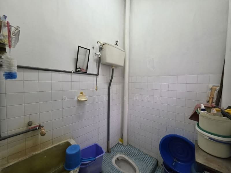 2-storey Terraced House for Sale in Pengkalan Pegoh (Ipoh) - Qazin Khoo - Bathroom - PropertyGuru.com.my