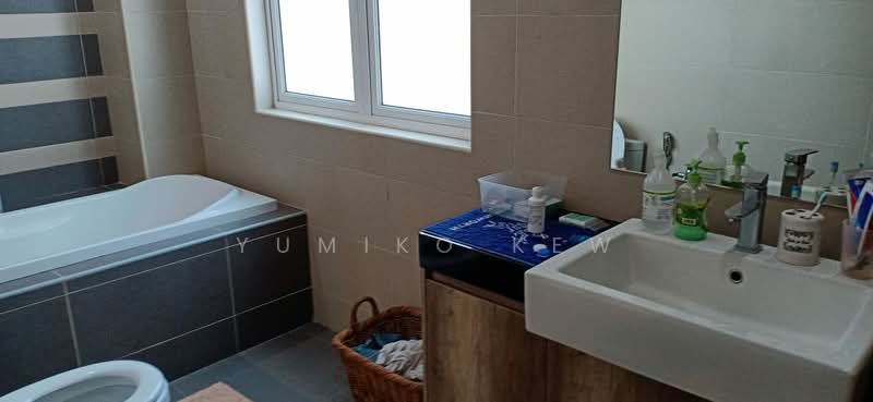Bungalow for Sale in Bukit Damansara (Damansara Heights) - Yumiko Kew - Bathroom - PropertyGuru.com.my