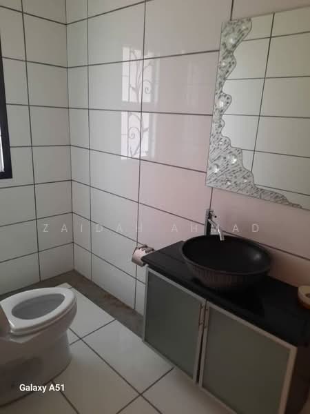 Rumah Banglo untuk Disewa di Bukit Wangsamas (Setiawangsa) - Zaidah Ahmad - Bathroom - PropertyGuru.com.my
