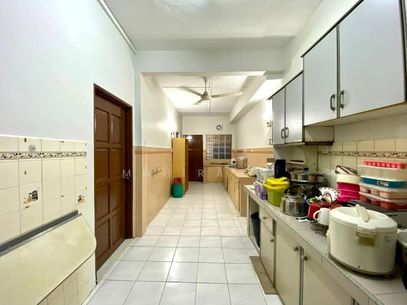 2-storey Terraced House for Sale in Saujana Impian (Kajang) - Mahirah . - Kitchen - PropertyGuru.com.my