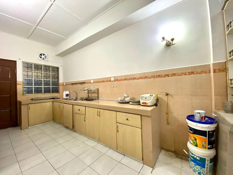 2-storey Terraced House for Sale in Saujana Impian (Kajang) - Mahirah . - Kitchen - PropertyGuru.com.my