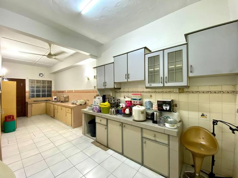 2-storey Terraced House for Sale in Saujana Impian (Kajang) - Mahirah . - Kitchen - PropertyGuru.com.my
