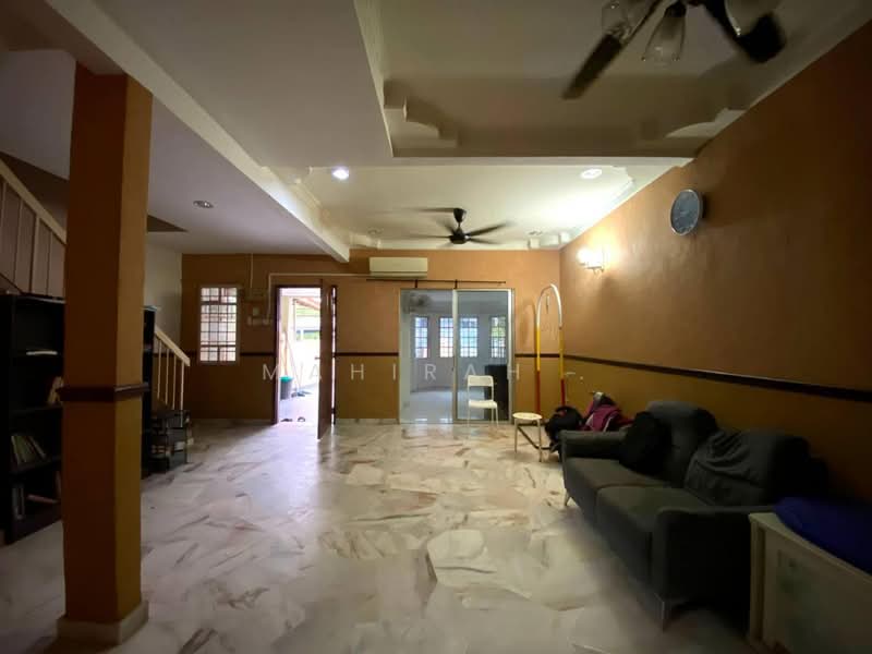 2-storey Terraced House for Sale in Saujana Impian (Kajang) - Mahirah . - Living Room - PropertyGuru.com.my