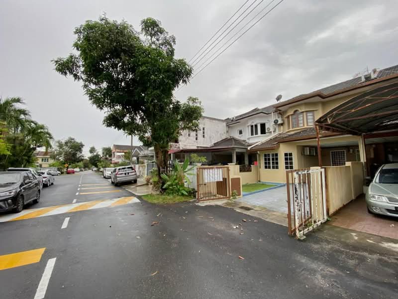 2-storey Terraced House for Sale in Saujana Impian (Kajang) - Mahirah . - Exterior - PropertyGuru.com.my