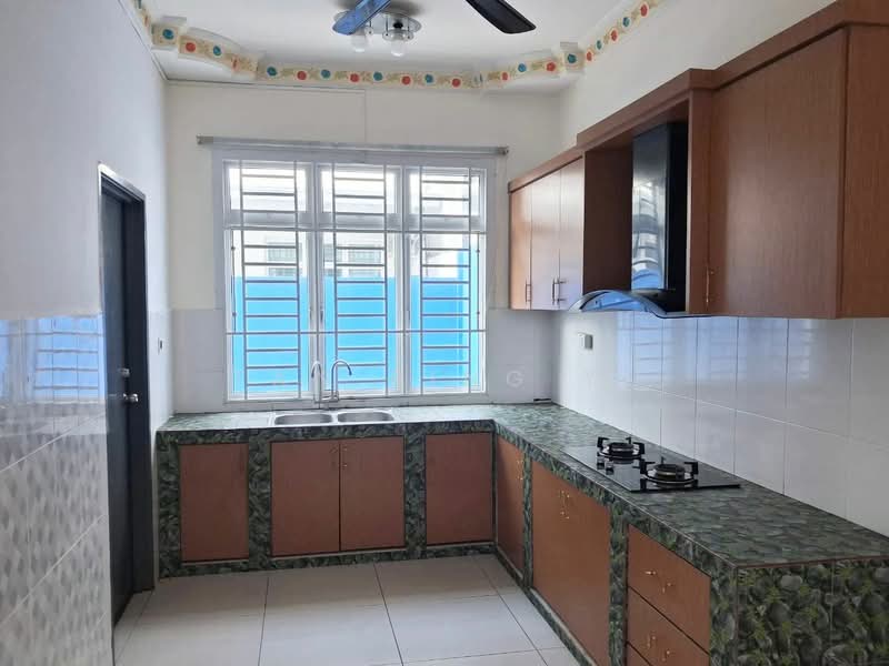 Link Bungalow for Sale in Mutiara Rini (Skudai) - Tan Bing Yi - Kitchen - PropertyGuru.com.my