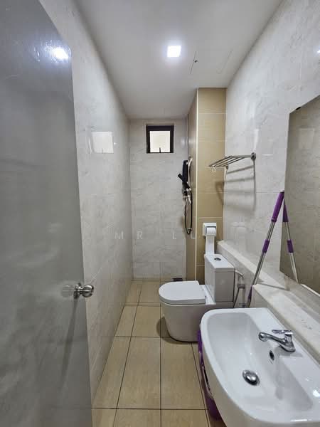 Service Residence for Rent at D'Summit Residences - Mr Lu - Bathroom - PropertyGuru.com.my