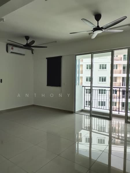 Kondominium untuk Disewa di Havana Beach Residences - Anthony Yeoh - Living Room - PropertyGuru.com.my